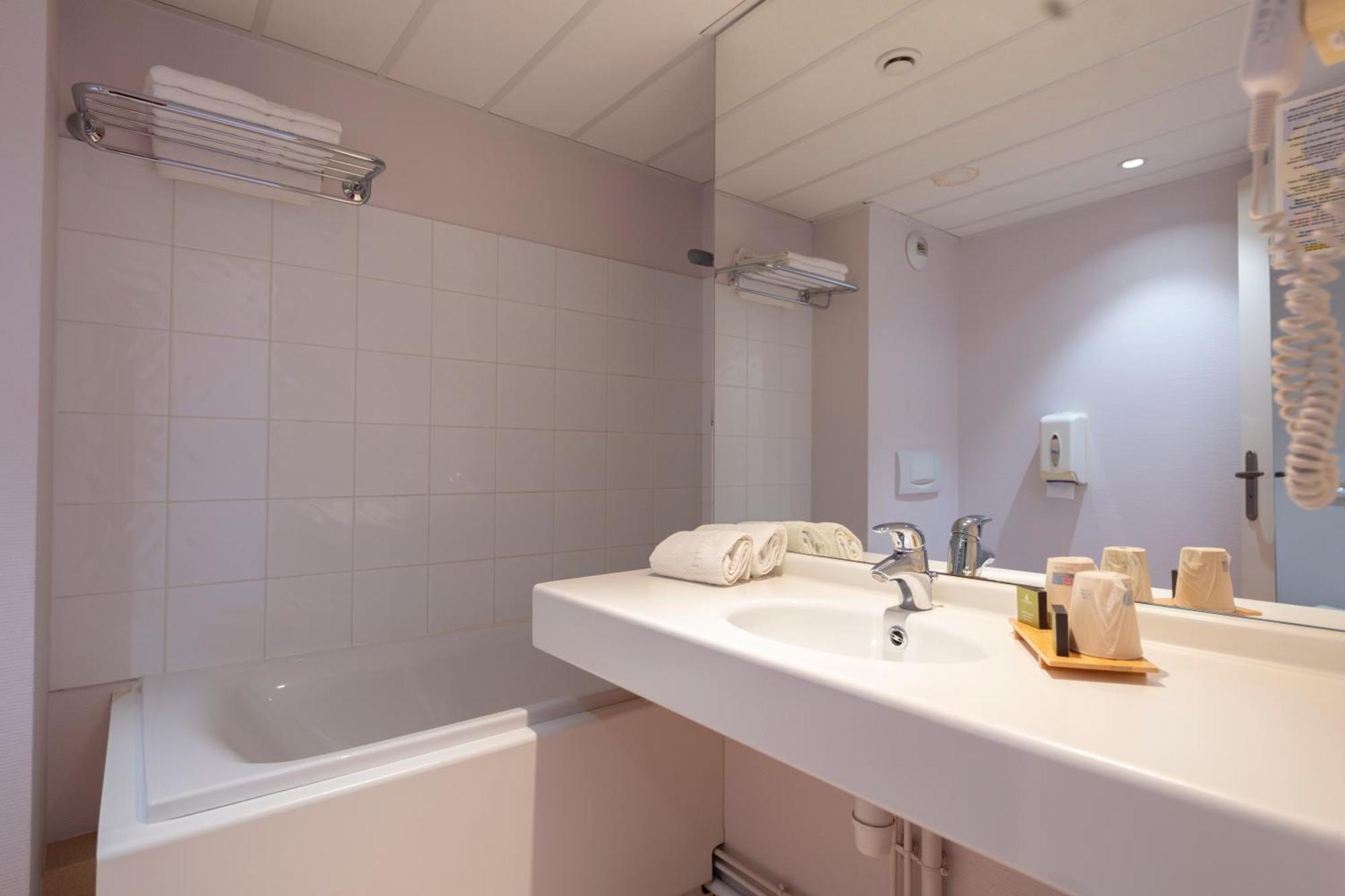 Artemis Hotel & Spa Bistro Coquet Brioude Quarto foto
